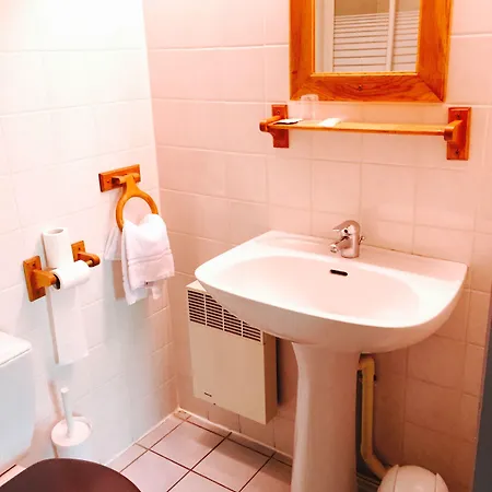 Marjolaine מלון 2*