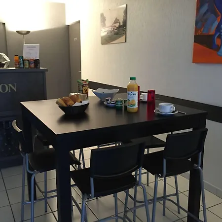 מלון Marjolaine Roullet