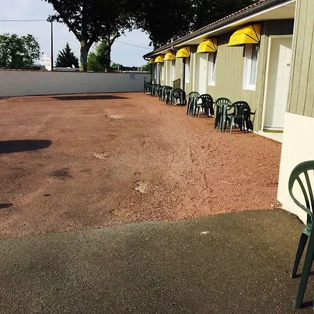 Отель Marjolaine Roullet