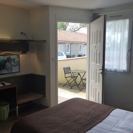 Marjolaine Hotel