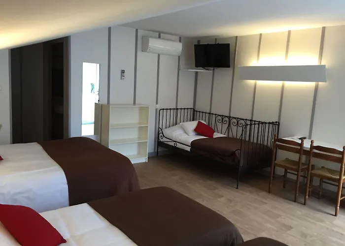 Marjolaine Отель